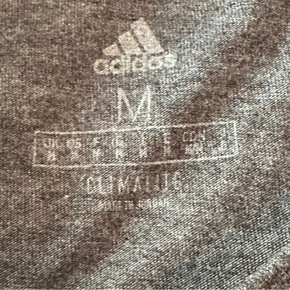 Adidas Heather Gray Climalite Tee Size Medium Minimalist Athleisure Streetwear - Picture 7 of 13